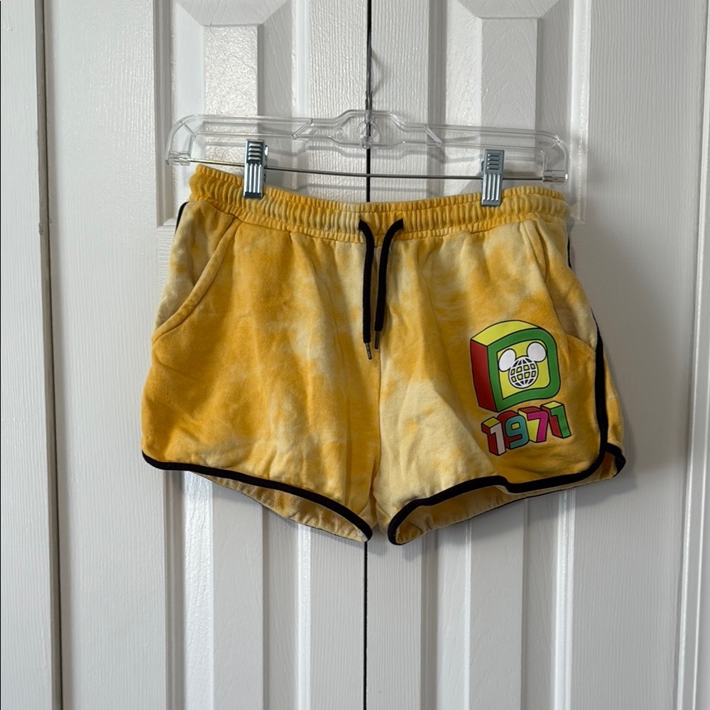 Walt Disney World Tie-Dye Graphic Yellow Mini Shorts Extra Small